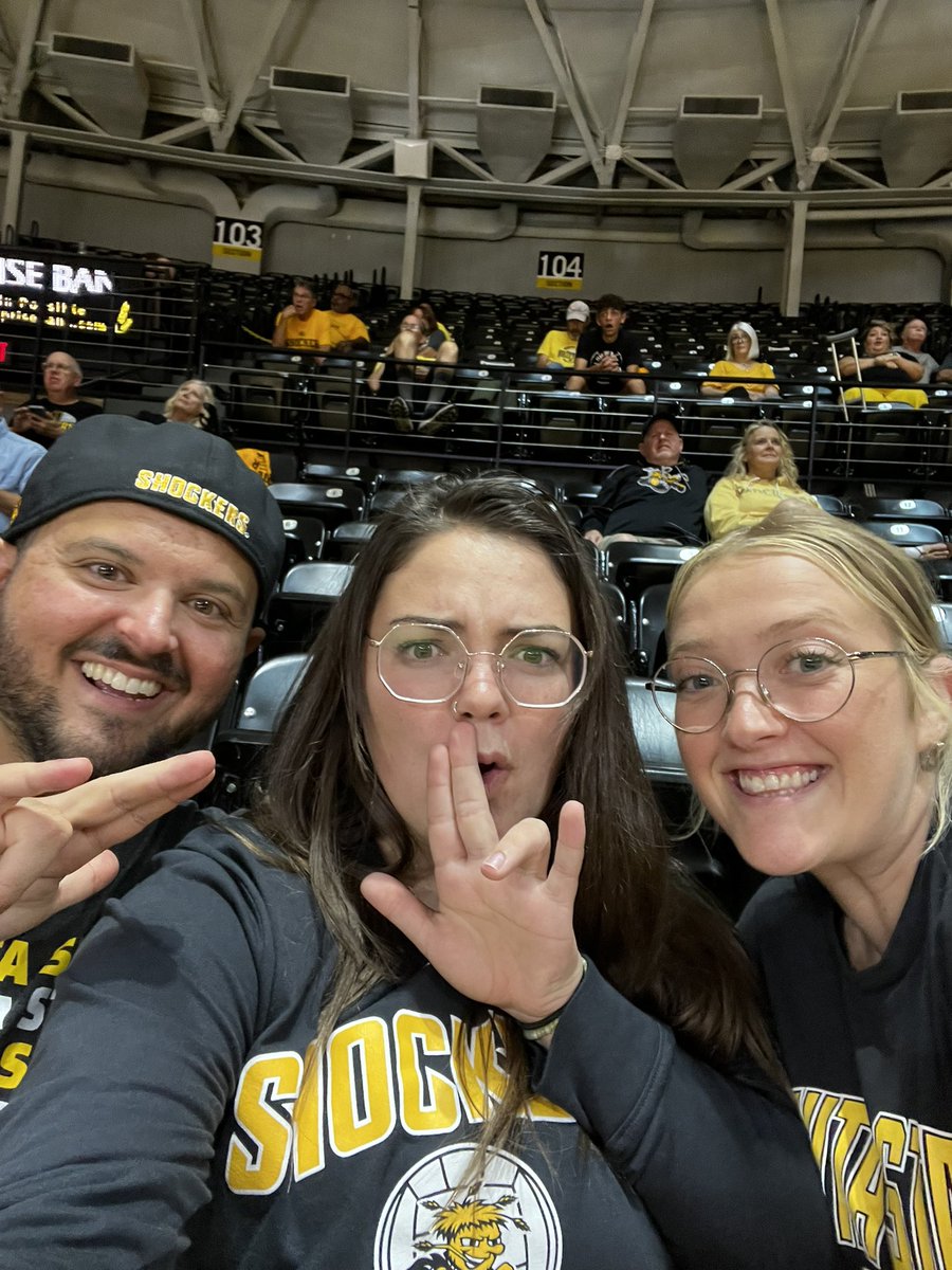 dawsynkristyne's tweet photo. Happy birthday Mike! #FearTheWheat https://t.co/DYAVqZu0lb