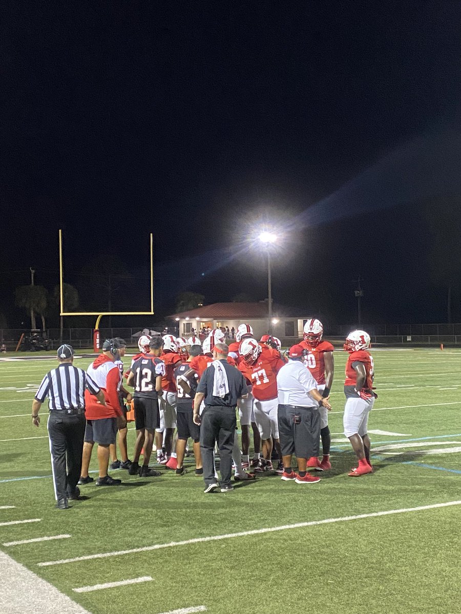ImmokaleeFB's tweet photo. ⏰ Q2 6:00 mins left
🏈 22-6 @ImmokaleeFB ‼️

#Redwood #Immokalee 
#COMMITTED #BelievingIsSeeing https://t.co/FAPunhDuTm