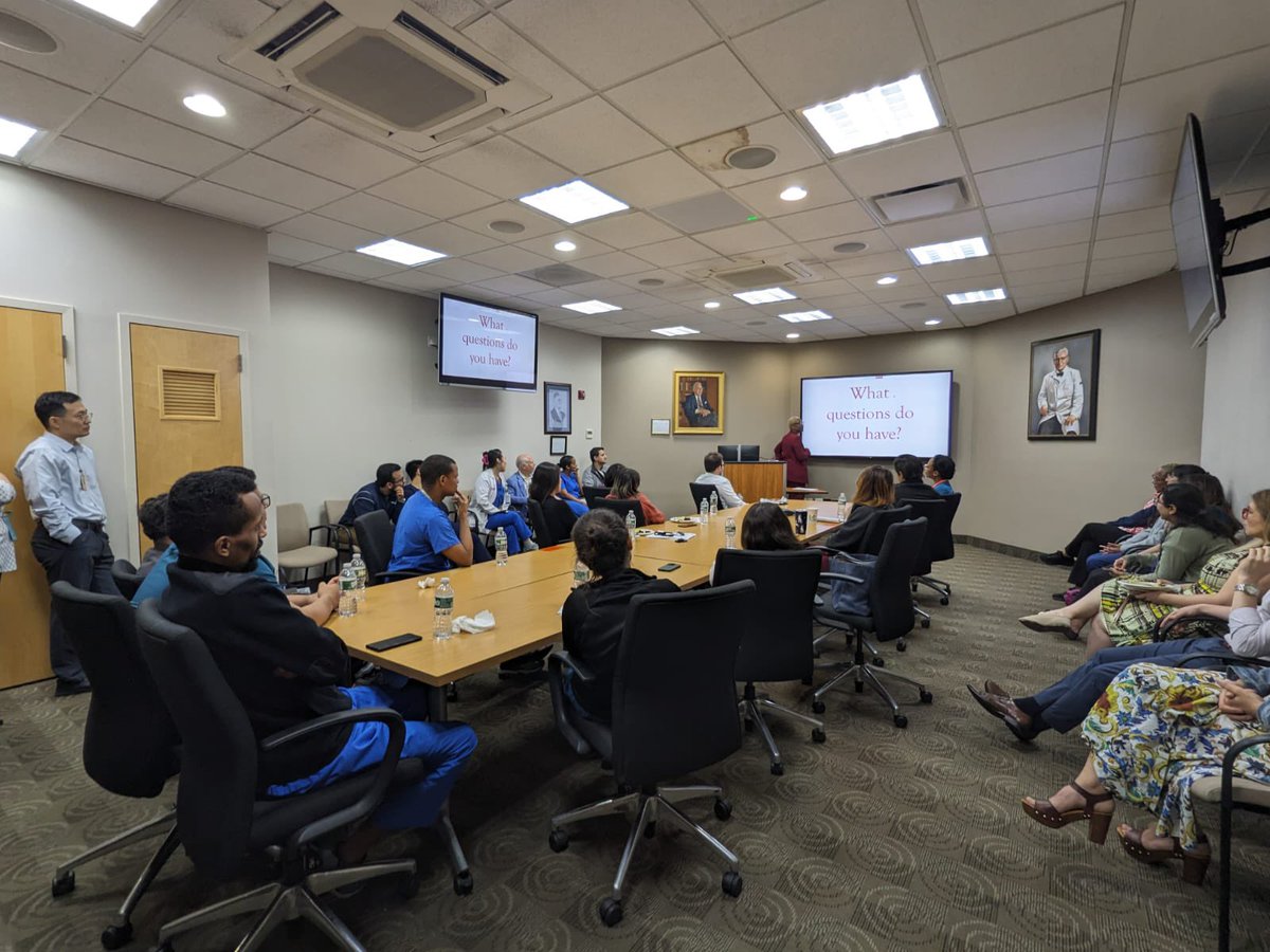 Started this year’s visiting professor with Kisha Mitchell Richards, MD, Director of Pathology at @GreenwichHospital <a href="/KAMitchellR/">Kisha Mitchell Richards</a> . We had such a wonderful time learning about owning and learning from our mistakes. Wrapped it up with beautiful GI cases! #Pathology #PathTwitter