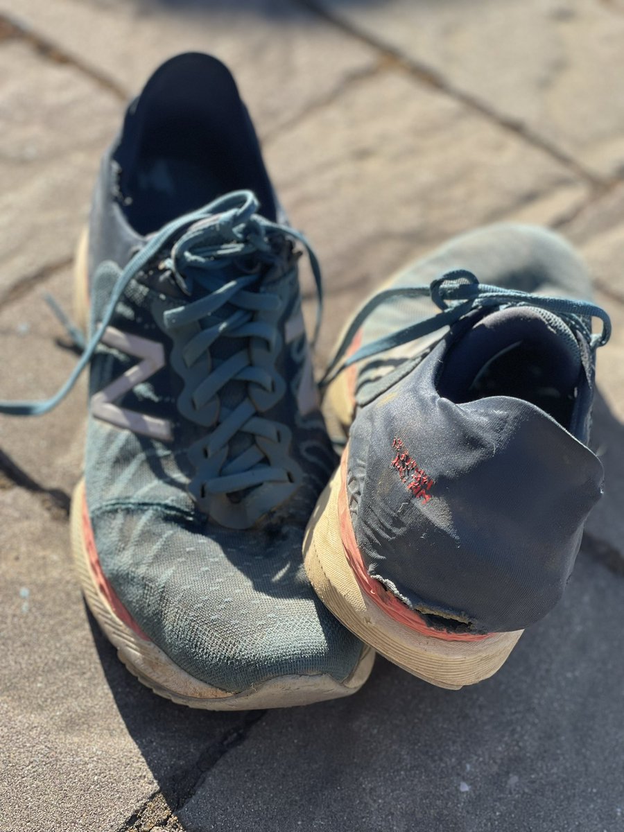 chipstrause's tweet photo. Always a sad day, when you have to throw a trusty pair of running shoes away. https://t.co/AS7P58iHe8