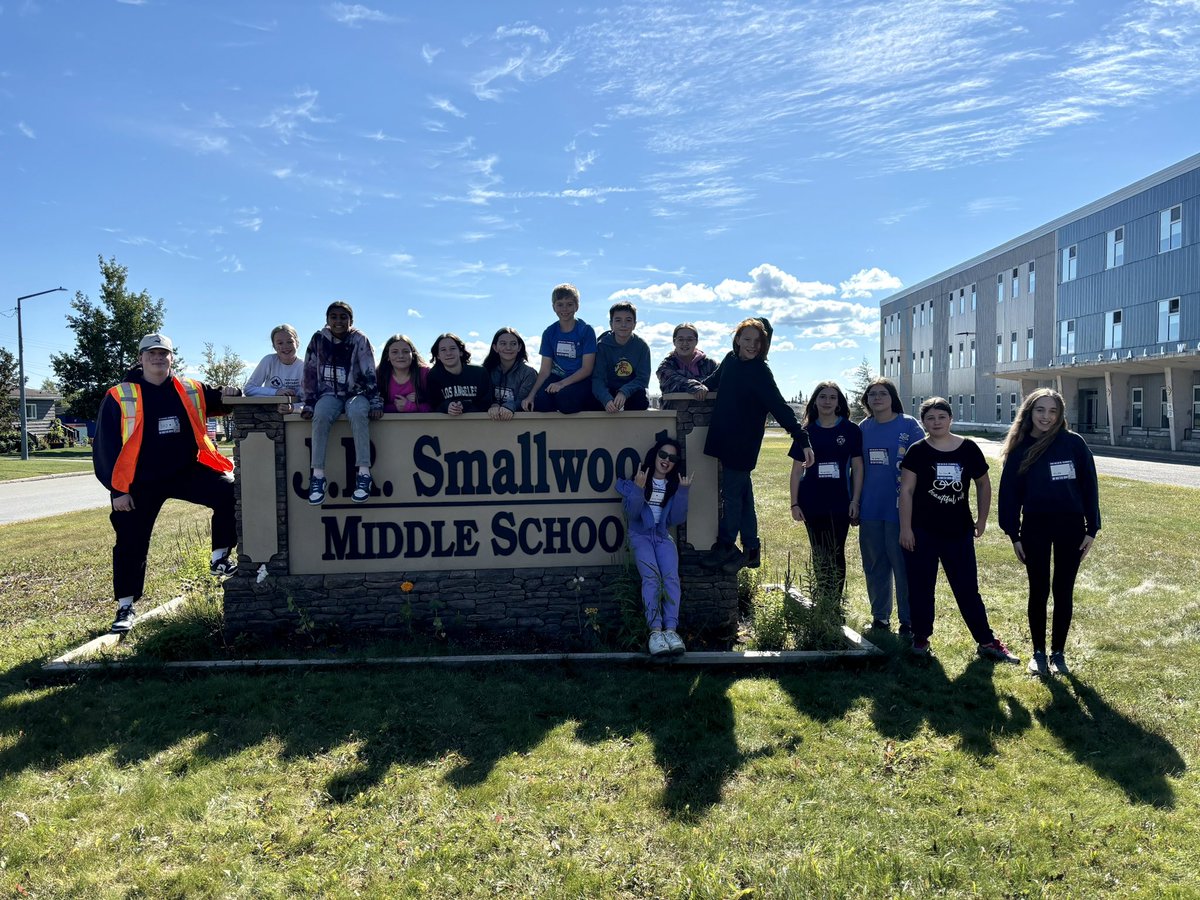 Our 7-5’s got some fresh air today for a great cause, our annual Terry Fox Walk! 

Everyone walks for someone, but no one walks alone 🏃🏼❤️

#NoMatterWhat #MarathonOfHope

<a href="/JRSSchool/">JRS Middle School</a> <a href="/NLSchoolsCA/">NLSchools</a> <a href="/TerryFoxCanada/">Terry Fox Foundation</a>