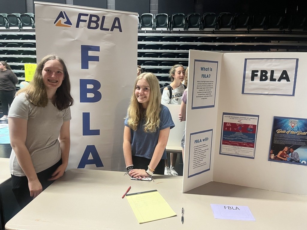 WFHSTitanNation's tweet image. 2024 West Forsyth Club Rush! Students were able to explore the many club offerings West Forsyth has to offer! Clubs are a great way for students to be involved within their school community! #WestForsyth #WestForsythClubs #StudentInvolvement #TitanNation