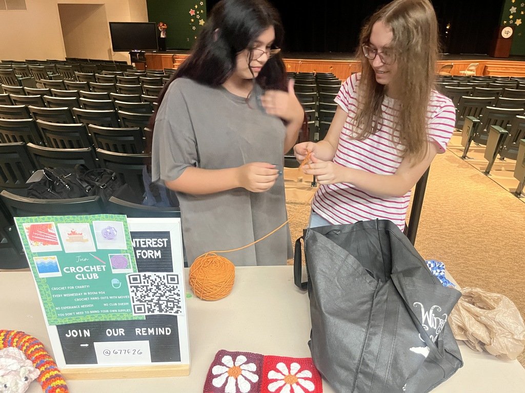 WFHSTitanNation's tweet image. 2024 West Forsyth Club Rush! Students were able to explore the many club offerings West Forsyth has to offer! Clubs are a great way for students to be involved within their school community! #WestForsyth #WestForsythClubs #StudentInvolvement #TitanNation