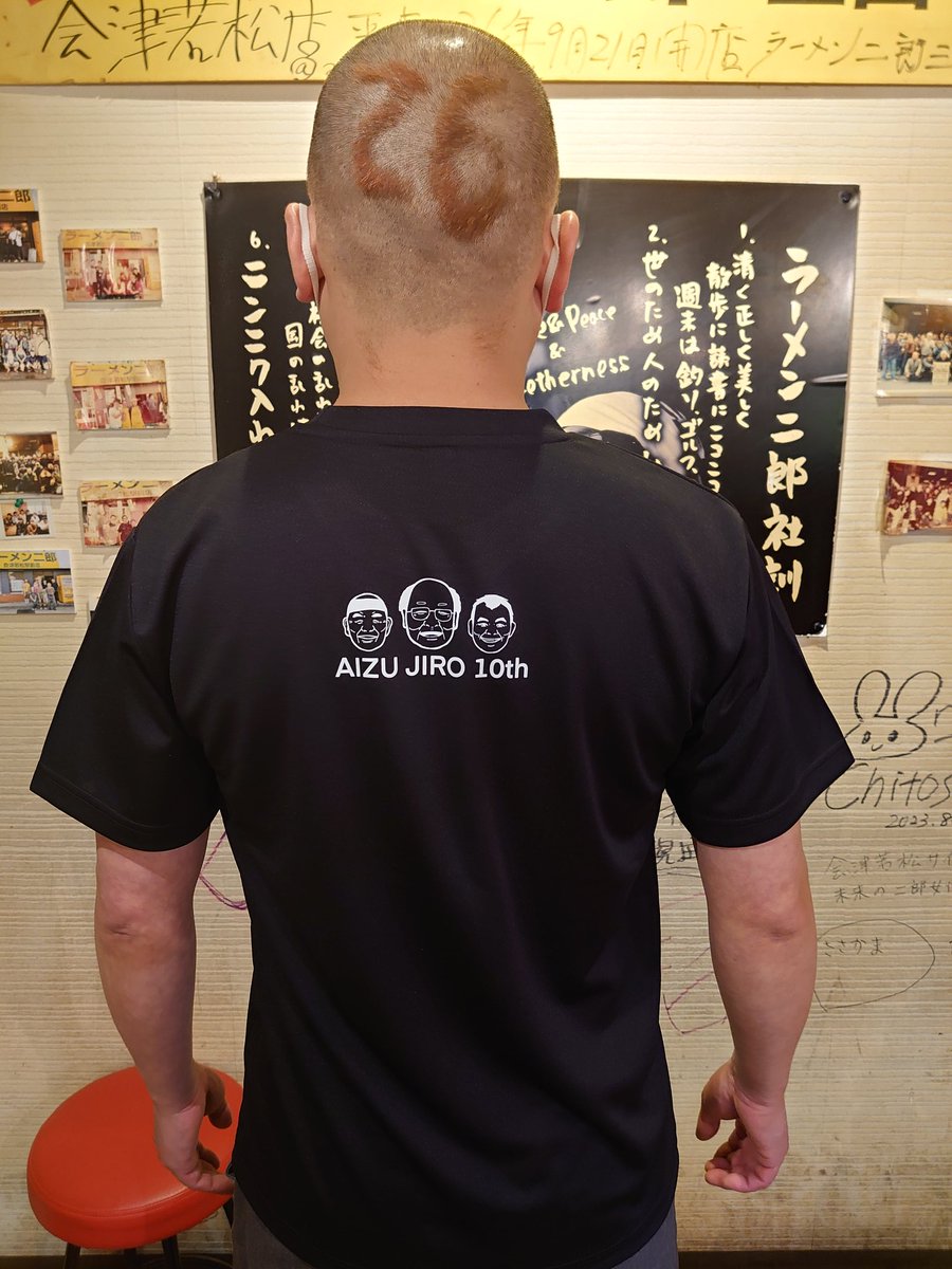 10周年記念としてTシャツを本日より販売させていただきます。サイズはS