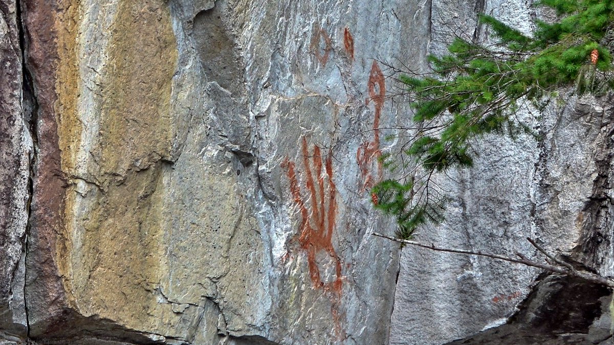 LoveYourRV's tweet image. You can find some ancient pictographs on the rock cliffs in Walsh Cove Provincial Park, BC. Here are a couple we scouted out from our dinghy explorations of the shoreline.
 
#britishcolumbia #boatingbc #desolationsound
