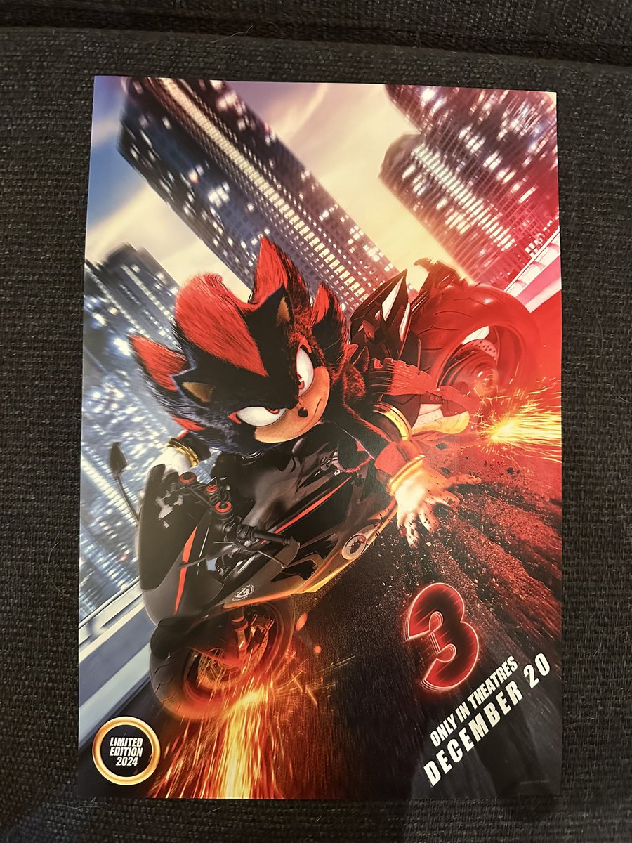 thestarwarsguyy's tweet photo. Managed to pick up The Ultimate Lifeform himself!! Can’t get over how badass this poster is! 3 more months until Sonic 3!! 🔥😎🔥 #ShadowTheHedgehog #SonicTheHedgehog #Shadow #Sonic #SonicMovie3 #Sonic3 #SonicTheHedgehog3 #SonicPoster @SonicMovie https://t.co/vfMVQmKHcg