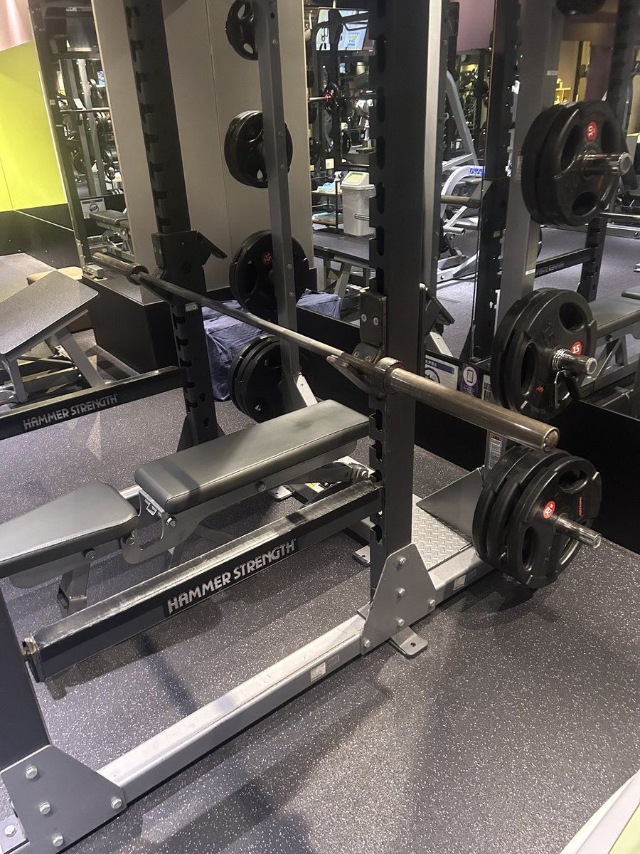 今から24で筋トレ💪
ベンチプレス100kgを達成できる人の割合は、日本の人口の約1%なんだって。
僕はあげれないよ笑