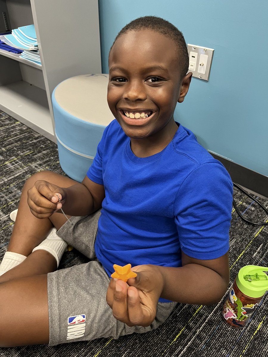 Vanessa Dickinson tweet media