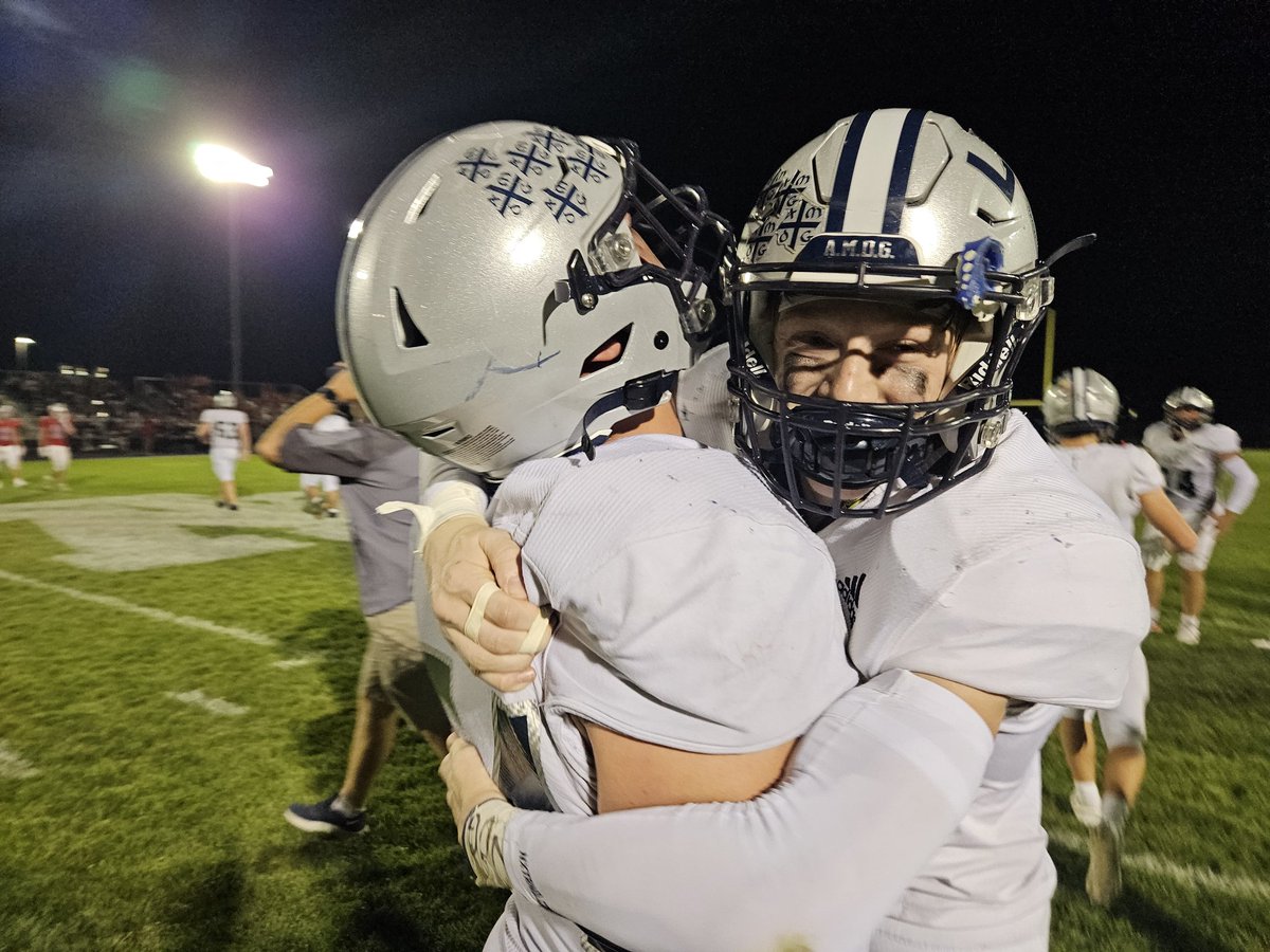 FINAL: Central Catholic 12, West Lafayette 7.

The No 1 ranked team in 2A stuns No. 7 ranked Class 3A Red Devils.

First win over West Lafayette since 2016.

<a href="/KyleNeddenriep/">Kyle Neddenriep</a> <a href="/samueltking/">Sam King</a> #boilercountryscores