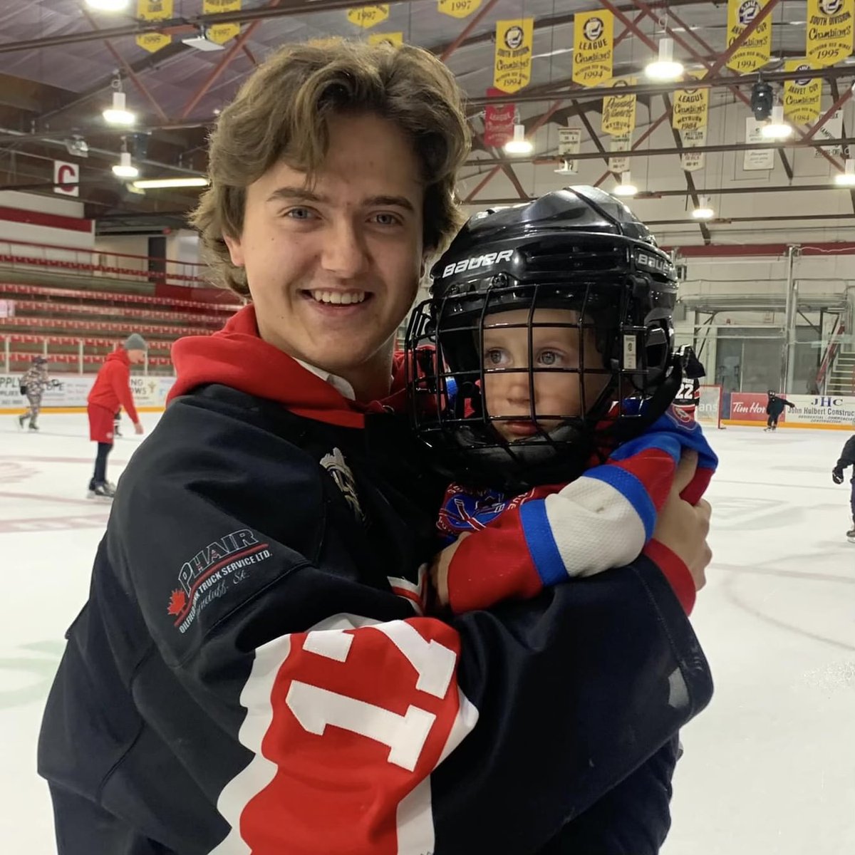 Weyburn RED WINGS - SJHL tweet media