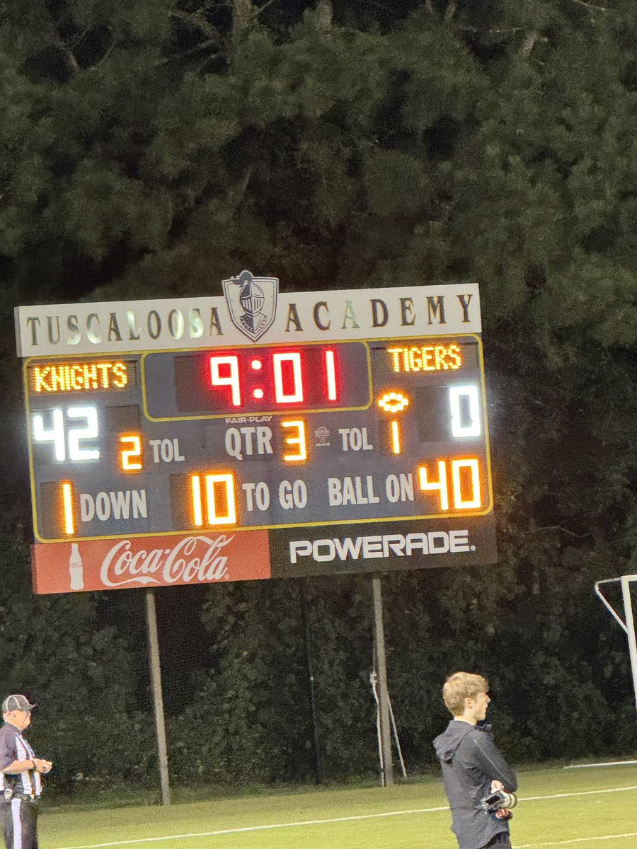 Recruiting some Future Racers tonight!! Friday Night Lights 🏈 We not slowing down <a href="/racersfootball/">Murray State Football</a> <a href="/rfaa/">RfaA</a> #GoRacers🏇 #FindAWay #Believe
