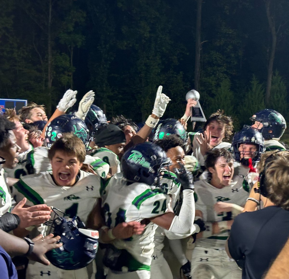 🏆Congratulations to tonight’s winners! Leesville Pride! #WRDCSports #FNR <a href="/pride_leesville/">Leesville Pride Football</a>