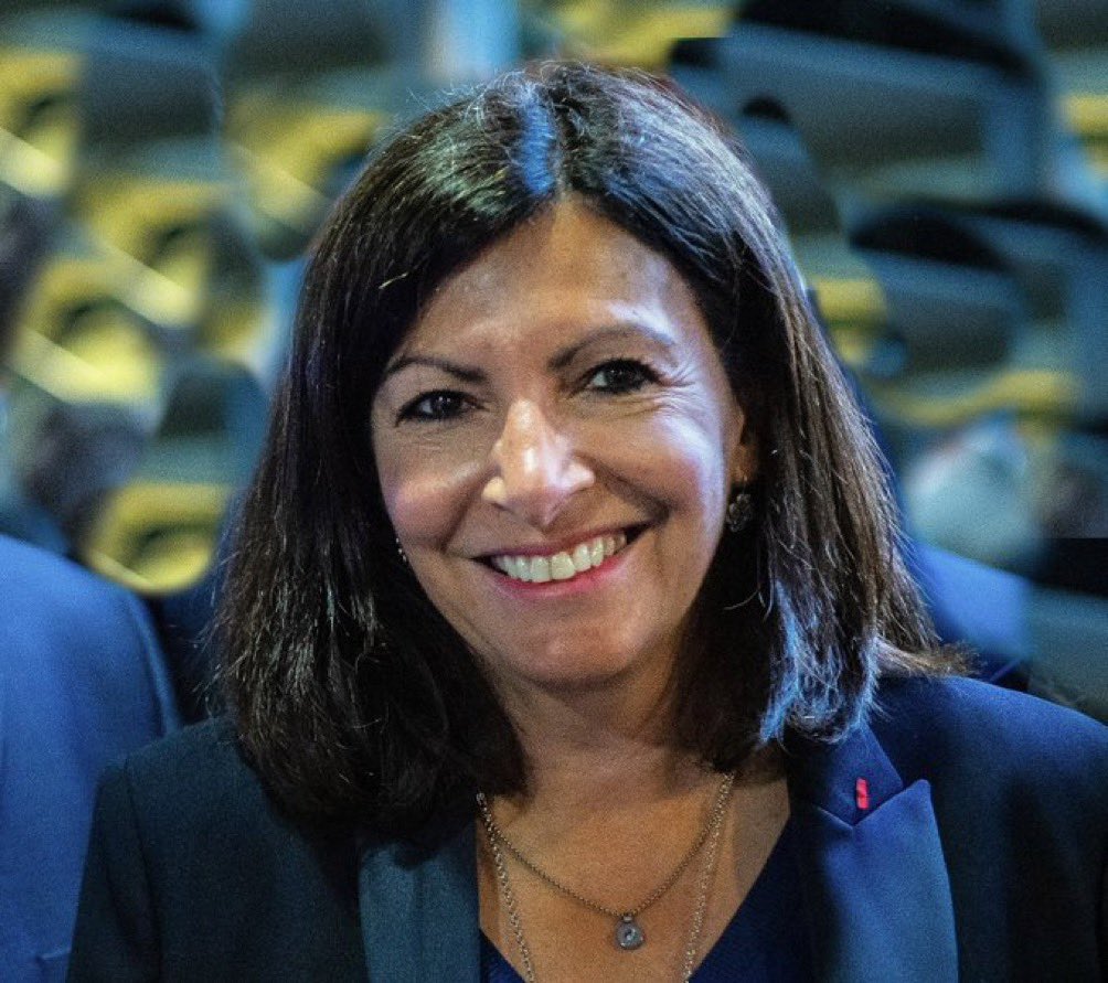 CerfiaFR's tweet photo. 🇫🇷 FLASH | Le périphérique parisien passera à 50 km/h le 1er octobre, a annoncé Anne Hidalgo. (RTL) https://t.co/HMEBTQdh2V