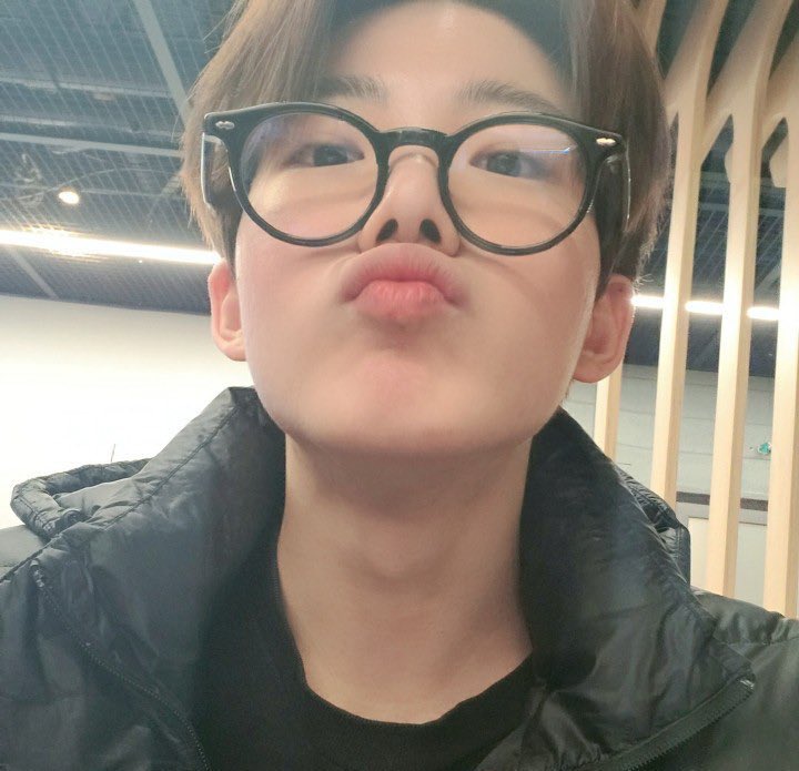 jyuluv_'s tweet photo. キラキラアイドルジュンギュさんお誕生日おめでとう🎂🎉
笑顔と歌声でいつも幸せを沢山与えてくれて本当にありがとう♡
6回目のお祝い！！これからも一生推しだよ🫶🏻

#OurRadiantAceJunkyuDay
#준규와_함께하는_매일_너무행복해
#愛を貰って貰ってジュッキュンday https://t.co/CUcPetZ64U