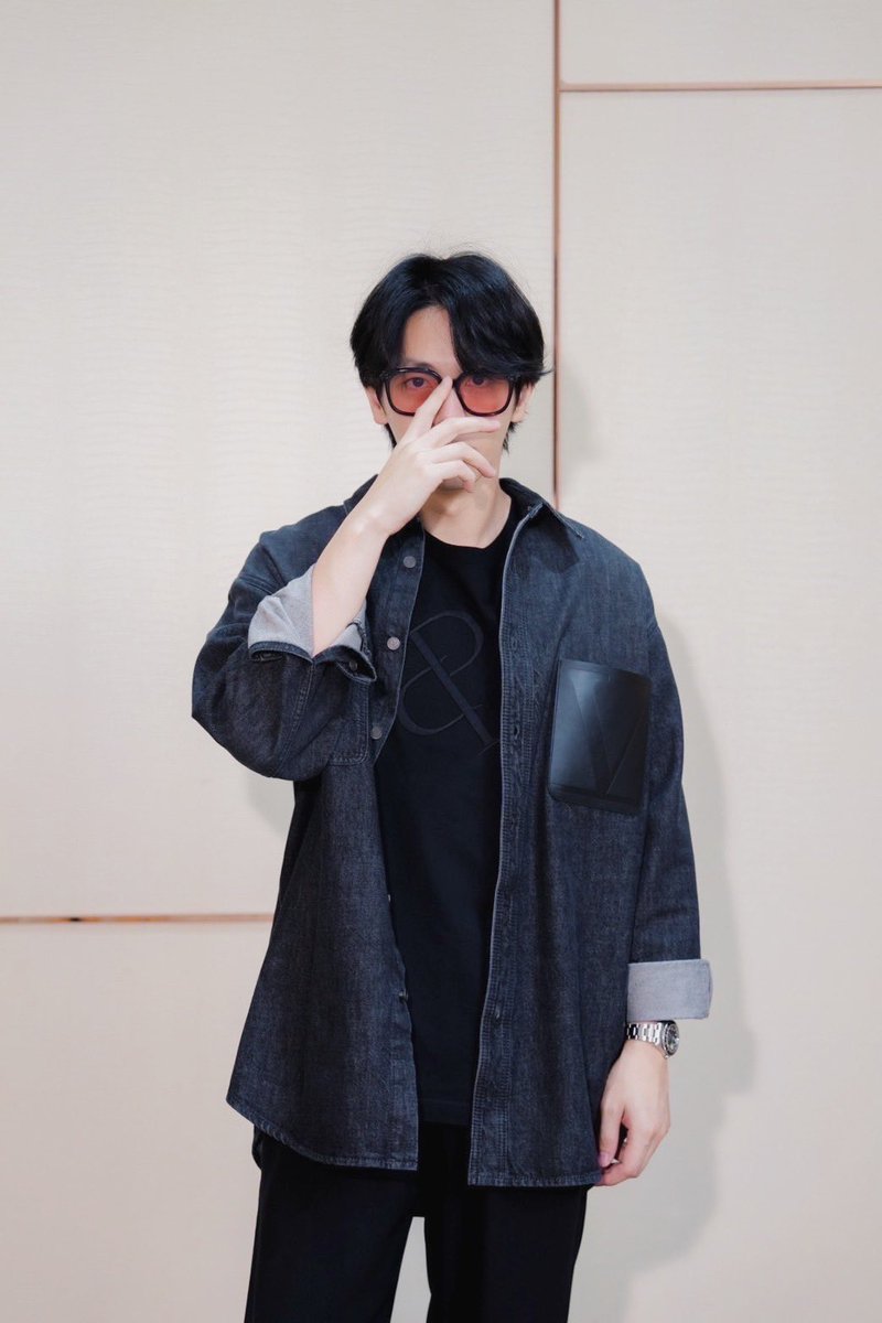 uppoompat's tweet photo. 🚨 เปิดพรีออเดอร์แล้ว! 🚨  
ถึงแฟน ๆ JUSTUP ทุกคน! 🎉 

🛒 สินค้ามีดังนี้:
1. เสื้อ JUSTUP Corporate  
2. เสื้อ UPPOOMPAT 30th BD  
3. เสื้อ UP&POOM Beside  

💥 มีจำหน่ายเฉพาะที่ THAITICKETMAJOR!
เปิดพรีออเดอร์ตั้งแต่วันนี้จนถึง 24 กันยายน 2024
🚀 เริ่มจัดส่งวันที่ 24 ตุลาคม 2024  

พรีออเดอร์ได้เลยที่ลิงก์นี้: https://t.co/J3eCe68CoI

••••••••��••••••••••••••

🚨 PRE-ORDER ALERT! 🚨  
Calling all JUSTUP fans! 🎉 

🛒 Here’s what’s up:
1. JUSTUP Corporate T-Shirt  
2. UPPOOMPAT 30th BD T-Shirt  
3. UP&POOM Beside T-Shirt  

💥 Available only at THAITICKETMAJOR! 
Pre-order now until September 24, 2024
🚀 Shipping starts on October 24, 2024

Pre-Order here: https://t.co/J3eCe68CoI

#JustUpArtist