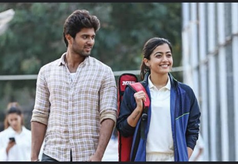 JoshiSripriya's tweet image. My friend asked me to suggest some good movies , so I suggested Dear comrade. And she said ok I'll watch and I'll tell you . At night she called me and said " Movie is really good , made me to cry at last " and said Tq for me 😅❤️ @iamRashmika 

#RashmikaMandanna #DearComrade
