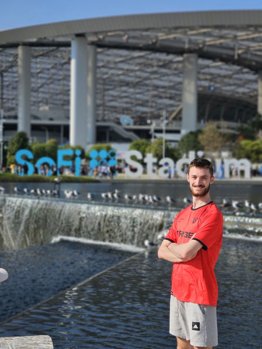 Golden Ticket and my first NFL Game on one day 🥰🔥

What's your favourite NFL Team? 👀

GGs to all our opponents!

Already hyped for Helsinki🚀💯