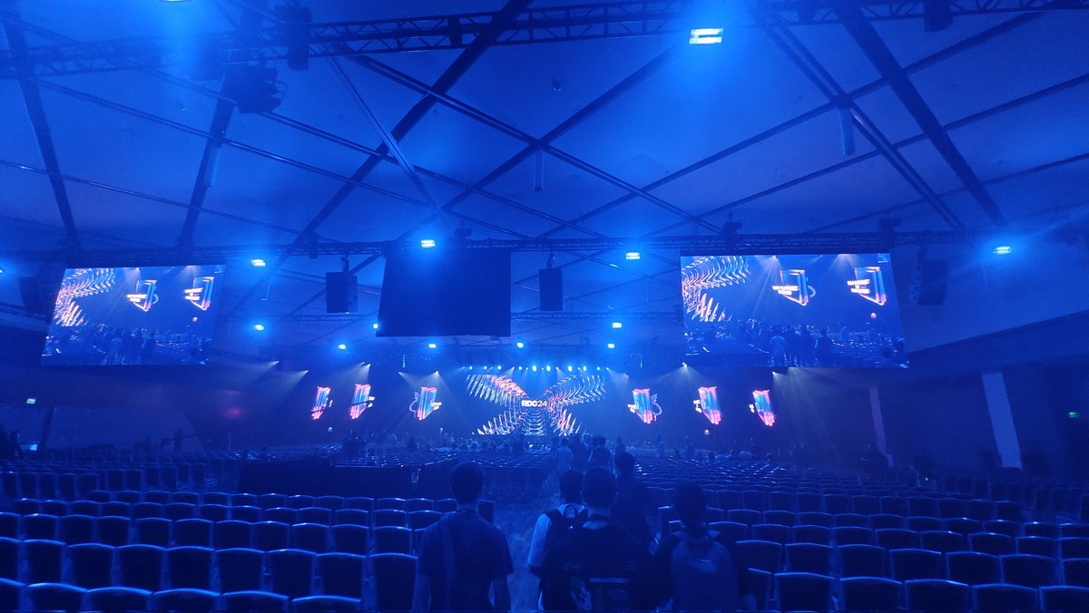 repensky tweet media