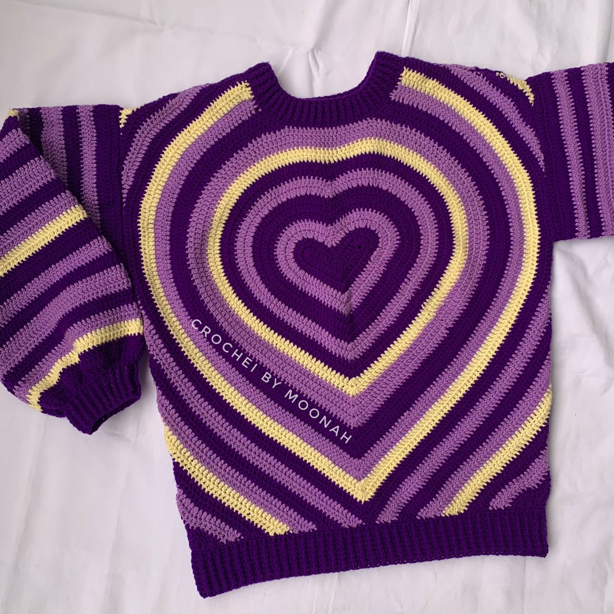 chef_moonah's tweet image. I’m Maimunah of Crochei By Moonah, a crochet artist that makes unique crochet pieces that can’t go out of style and make you stand out.
These pieces are of very good quality and can lasts a long time if maintained properly.
Kindly repost, patronize and refer us.
Thank you❤️
