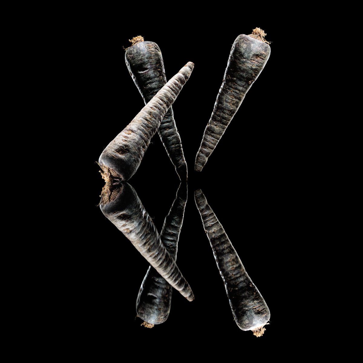 Experience an unforgettable culinary journey at Michelin-starred Restaurant JAG, now nestled in Robertson Quay. Delight in exquisite vegetable-centric découverte menus and breathtaking natural surroundings. Your veggie adventure awaits.