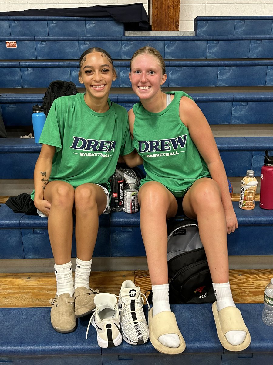 Caroline Foley (@carolinefo33899) on Twitter photo Had an amazing time at Drew University this weekend! Thank you Coach Olenowski snd Coach Elwood! <a href="/AlaynaR1028/">Alayna Ramirez</a> <a href="/AauAuf/">AUF Lady Hawks AAU 🏀 2025</a> Had an amazing time at Drew University this weekend! Thank you Coach Olenowski snd Coach Elwood! <a href="/AlaynaR1028/">Alayna Ramirez</a> <a href="/AauAuf/">AUF Lady Hawks AAU 🏀 2025</a>