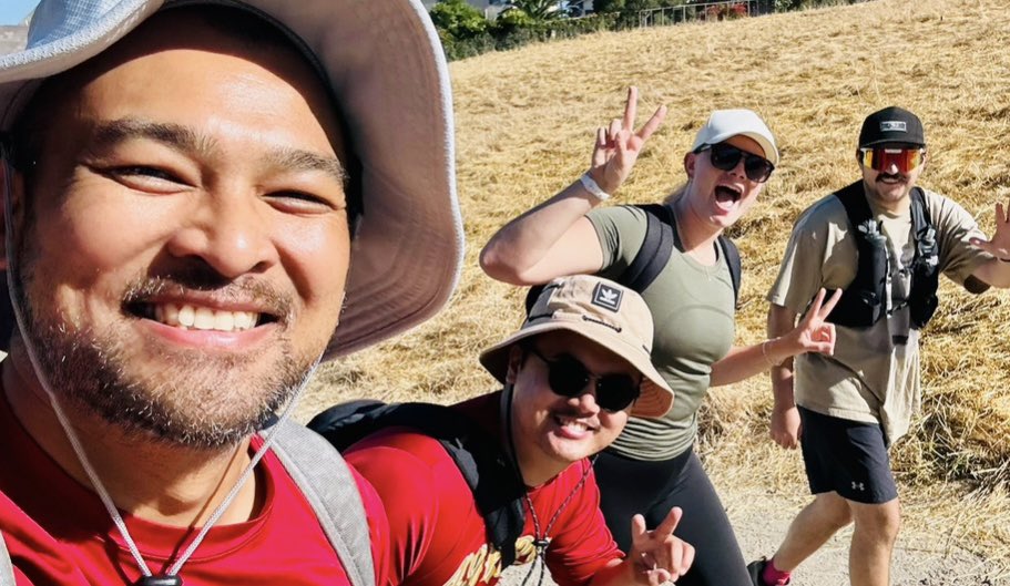 Noah Hammerman (@newageofsports) on Twitter photo 👋 our <a href="/49ers/">San Francisco 49ers</a> season gets started tomorrow and I want to take a moment to appreciate my team🤞We’ve experienced many memories together & can’t wait for more!!
So, in an effort to understand their critical role on our squad, I present you with… #DesNiners as 49ers, a thread 🧵 👋 our <a href="/49ers/">San Francisco 49ers</a> season gets started tomorrow and I want to take a moment to appreciate my team🤞We’ve experienced many memories together & can’t wait for more!!
So, in an effort to understand their critical role on our squad, I present you with… #DesNiners as 49ers, a thread 🧵