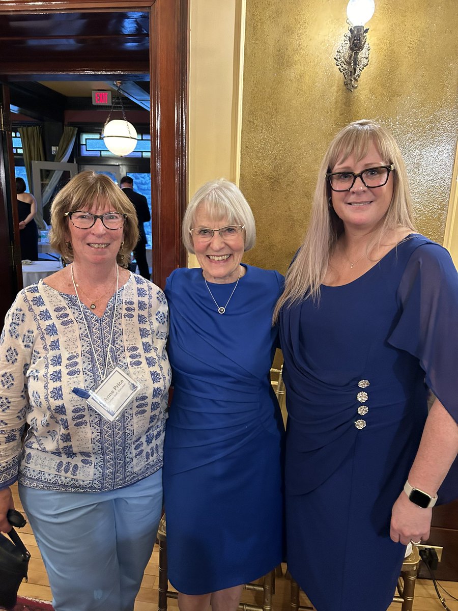 ColleenSmereka's tweet photo. It was a great evening celebrating the work CanLean Society has done for the last 45 years. This organization has certainly had a major impact on my life. I had alot of fun connecting with people. @CanLearnSociety https://t.co/SOC0MXznAW