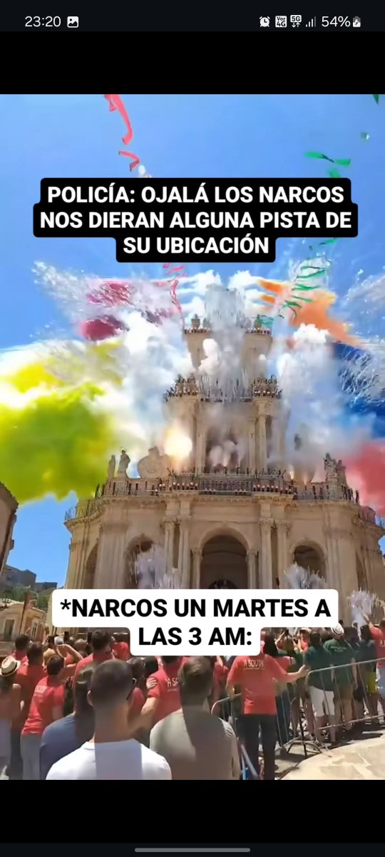 kiogarciar's tweet photo. Llegó la merca, SIENPRE LO MISMO, 
fuegos artificiales, bombas de ruido, petardos, drogas, la gente denucnia, y ni hacen nada, se sabe dd es y nada, las condes es un MEME un meme, estamos chatos @Muni_LasCondes @MacaRipa @Carabdechile @SEGURIDADLASCON https://t.co/4huZNLya1h