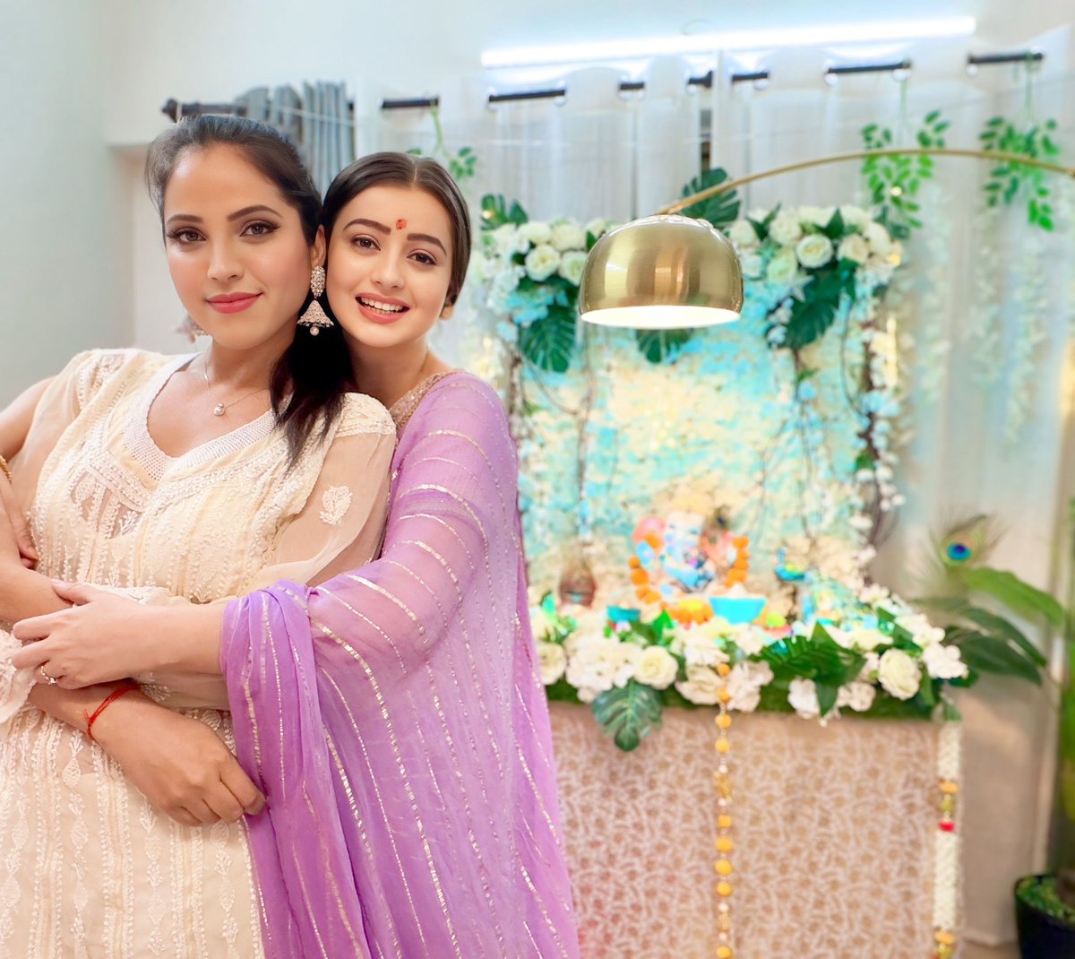 SolankiAnupama's tweet photo. Ganpati Bappa Morya @chahatpandey #Nathkrishnaaurgaurikikahani #Dangaltv #Anupama #Kalawati #Chahatpandey #GanpatiBappaMoraya #GaneshChaturthi https://t.co/hBTA9Gg2On