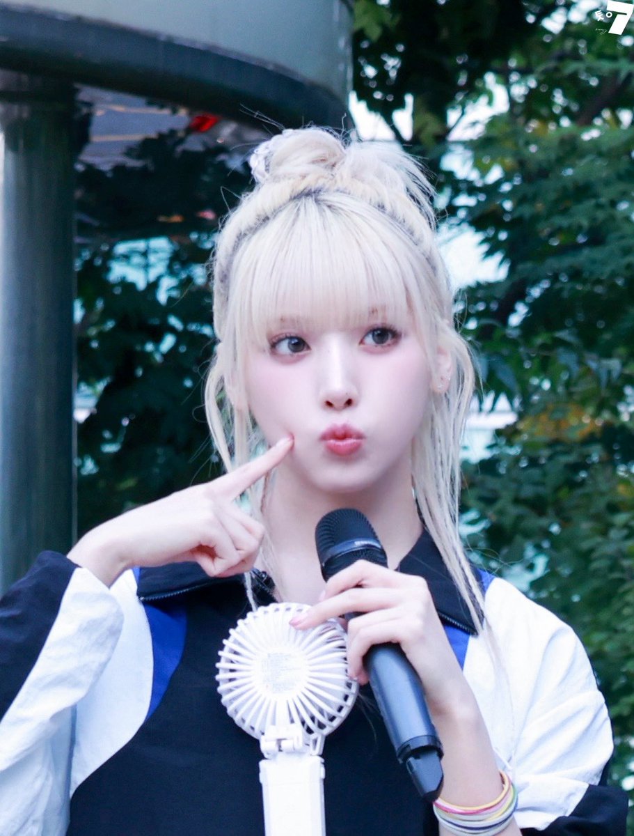 7ovesung's tweet photo. 👉🏻
#NMIXX #엔믹스
#지우 #JIWOO https://t.co/V4XoBwICEy