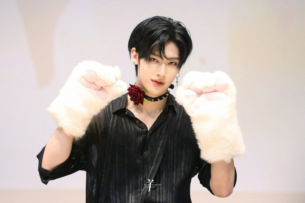 hitsujiko819's tweet photo. 240907 mk
meow🥺

#리키 #RICKY #沈泉锐 #リッキー
#ZB1 #ZEROBASEONE #제로베이스원 https://t.co/P8EKjvUjzr