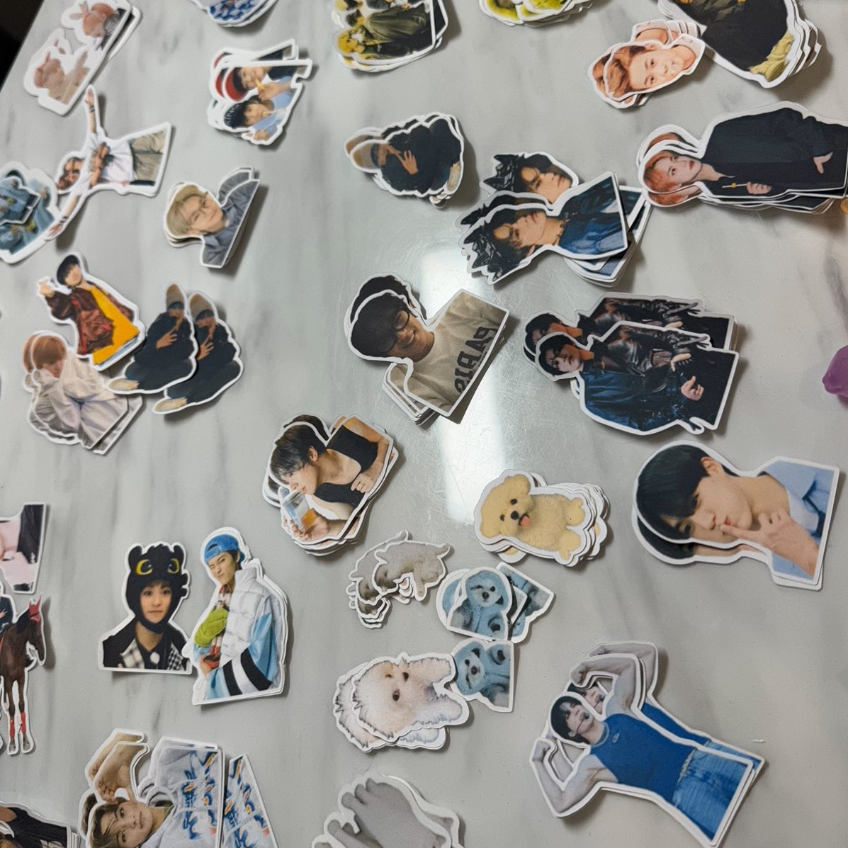 nct dream tds3 in usa FREEBIES!!! (all stops 💚)
freebies are READY TO GO w only 4 days left eep~ 

made our own versions of dreamie danjis as hair clips!! limited number per stop so fcfs 🙂‍↕️ we’ll also have sticker packs when we run out 🥺 

like and rt ✨

#tds3 #nctdream