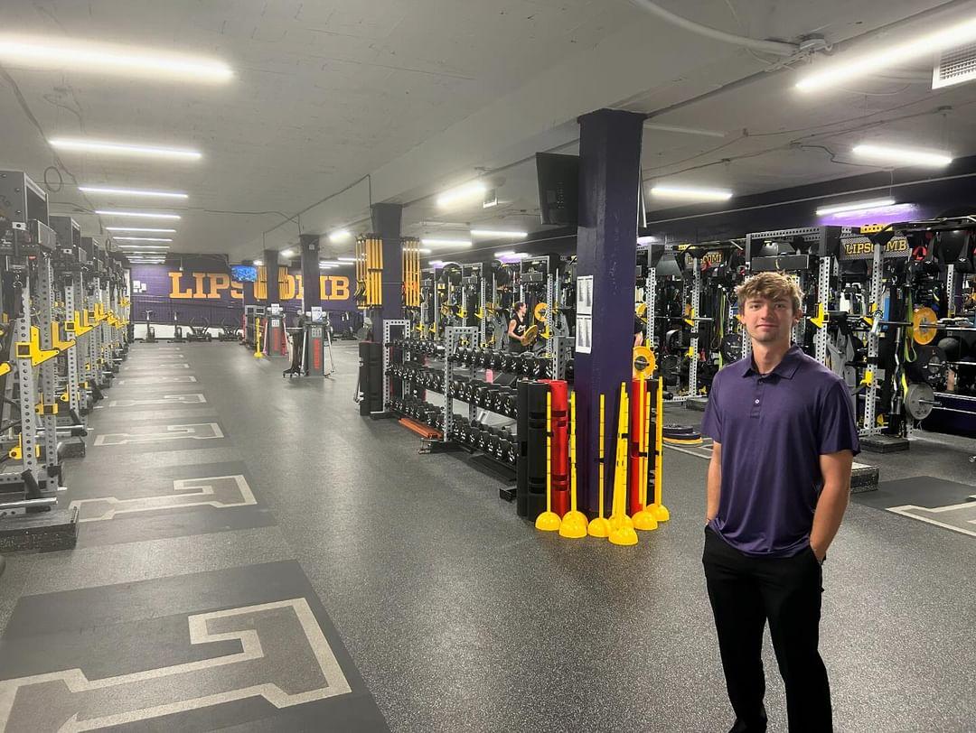 Nathan H (@natehopkins_1) on Twitter photo Thank you <a href="/CoachForehand/">Jeff Forehand</a> and <a href="/CoachJCardenas/">Johnny Cardenas</a> for inviting me out to Lipscomb University! #IntoTheStorm #HornsUP
<a href="/BisonBaseball/">Lipscomb Baseball</a> Thank you <a href="/CoachForehand/">Jeff Forehand</a> and <a href="/CoachJCardenas/">Johnny Cardenas</a> for inviting me out to Lipscomb University! #IntoTheStorm #HornsUP
<a href="/BisonBaseball/">Lipscomb Baseball</a>