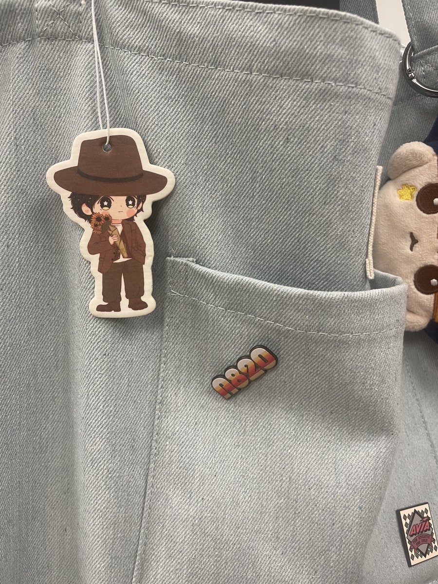 elsachenyan's tweet image. 竟然是海边的香片 It's amazing.

#happyfun