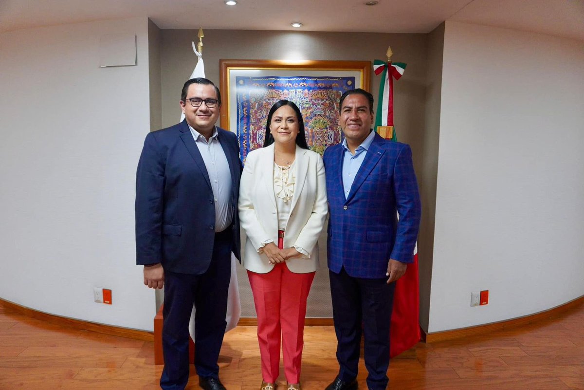 GabyCoutino's tweet photo. 15) Concediendo que sea cierto. Los acompañantes serán secretari@s y funcionari@s de alto nivel. ¿Cómo ve usted la #Caballada que se supone acuerpará a @ramirezlalo_? ¿flaca o robusta?. Lo otro: es innegable que se desatan las especulaciones, pero en política, los tiempos nunca son cortos. Cualquier cosa puede pasar