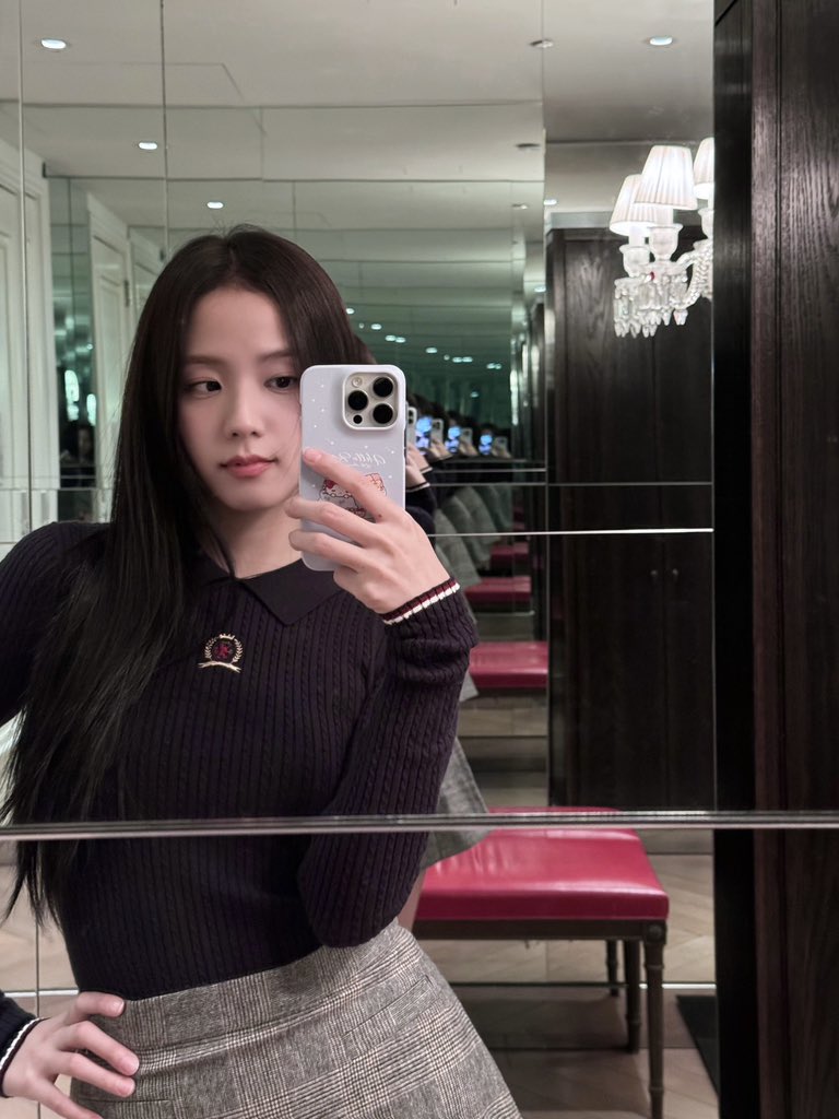 ixxxu_'s tweet photo. 누구나한번쯤은이런여자친구를원해 https://t.co/TQU6MvFk2v