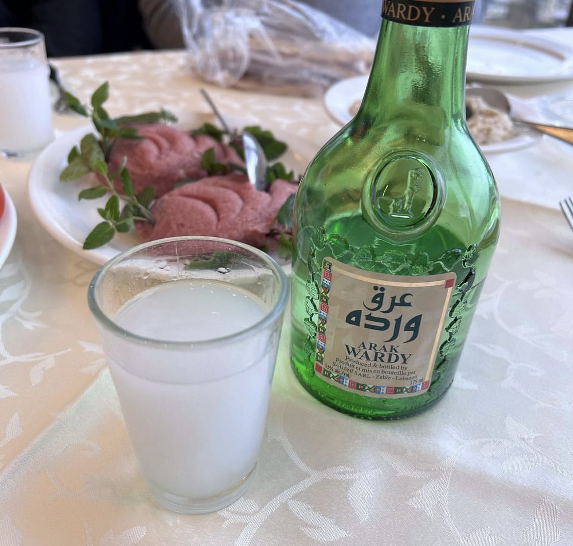 domainewardy's tweet photo. Raw Kebbeh and Arak Wardy… the perfect combination
.
#arak #arakwardy #domainewardy #distilledspirits #anise #zahle #beqaa #lebanon #kebbeh #familybusiness #drinkresponsibly #cheers https://t.co/DuZMdktfs1