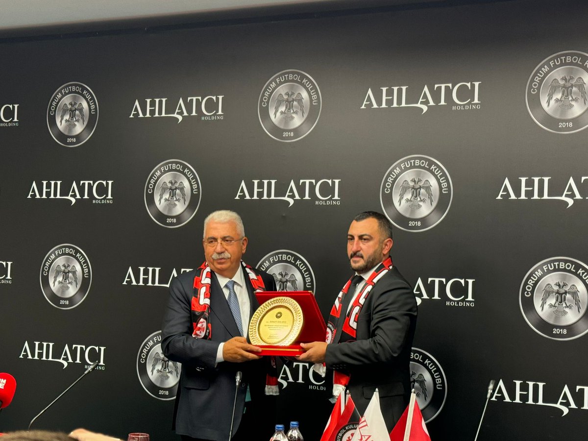 Süper Lig’in güçlü şehir takımlarının olduğu bir lig olması. <a href="/AhlatciHolding/">Ahlatcı Holding</a> olarak geçen sene olduğu gibi bu sene de Çorum Futbol Kulübüne ⚫️🔴 isim sponsoru olduk. Bu anlaşma memleketimize olan bağlılığımızın, inancımızın ve geleceğe dair olan umutlarımızın bir yansımasıdır.