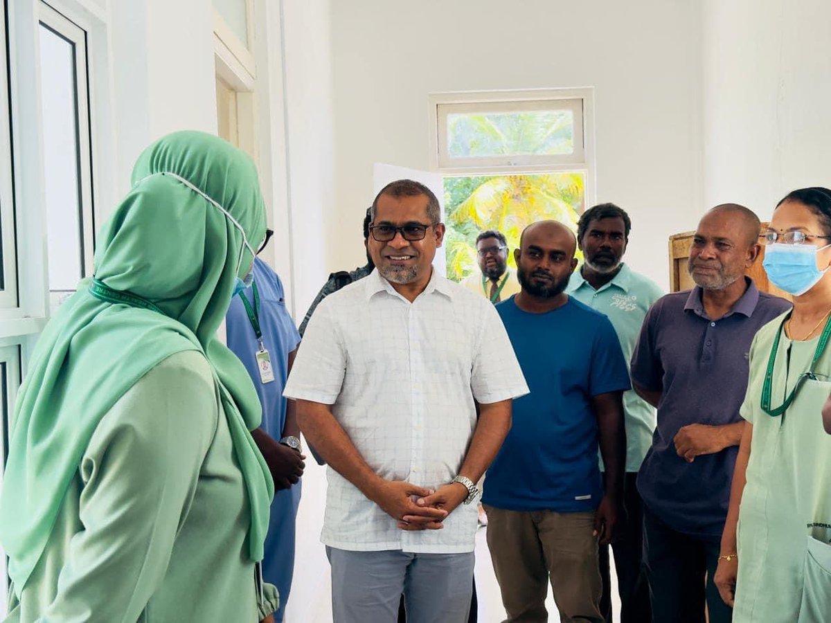 hanyfu's tweet image. Minister of Health, @abkhaleel , visited HA. Maarandhoo Health Centre, engaging with senior staff and addressing their concerns. 

#HealthcareDevelopment #HealthMinistry