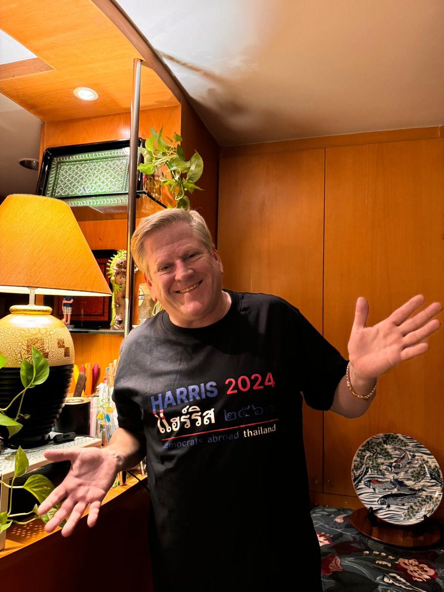 Reaproy's tweet image. Modeling the @DemsAbroadThai t-shirt, which will be available at the DAT debate watch party in #Bangkok at O'Shea's in Sukhumvit 33/1, on 11 Sept, starting at 6 pm! Let's go #KamalaHarris2024! Together we will #DefeatTrump!