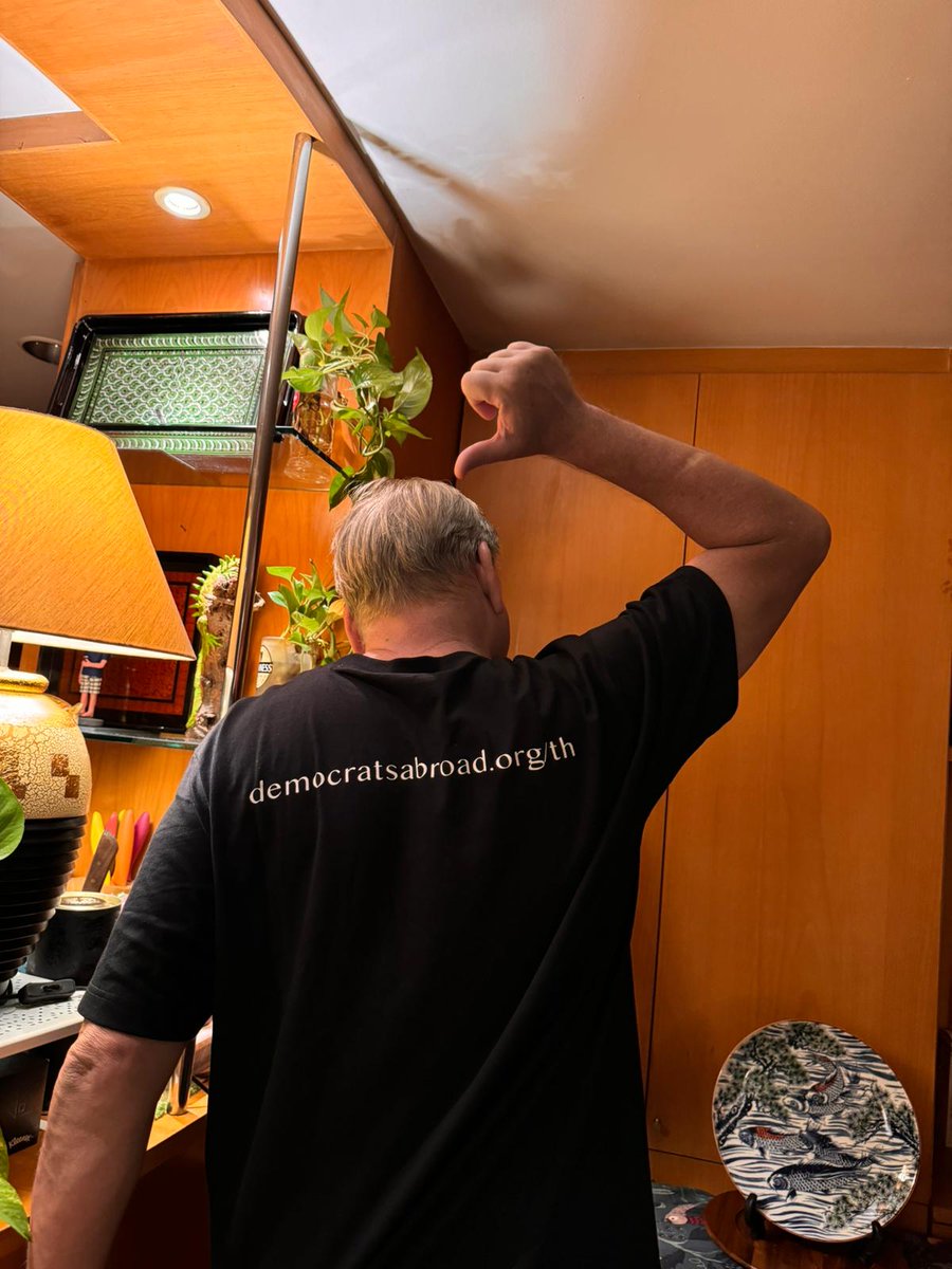 Reaproy's tweet image. Modeling the @DemsAbroadThai t-shirt, which will be available at the DAT debate watch party in #Bangkok at O'Shea's in Sukhumvit 33/1, on 11 Sept, starting at 6 pm! Let's go #KamalaHarris2024! Together we will #DefeatTrump!