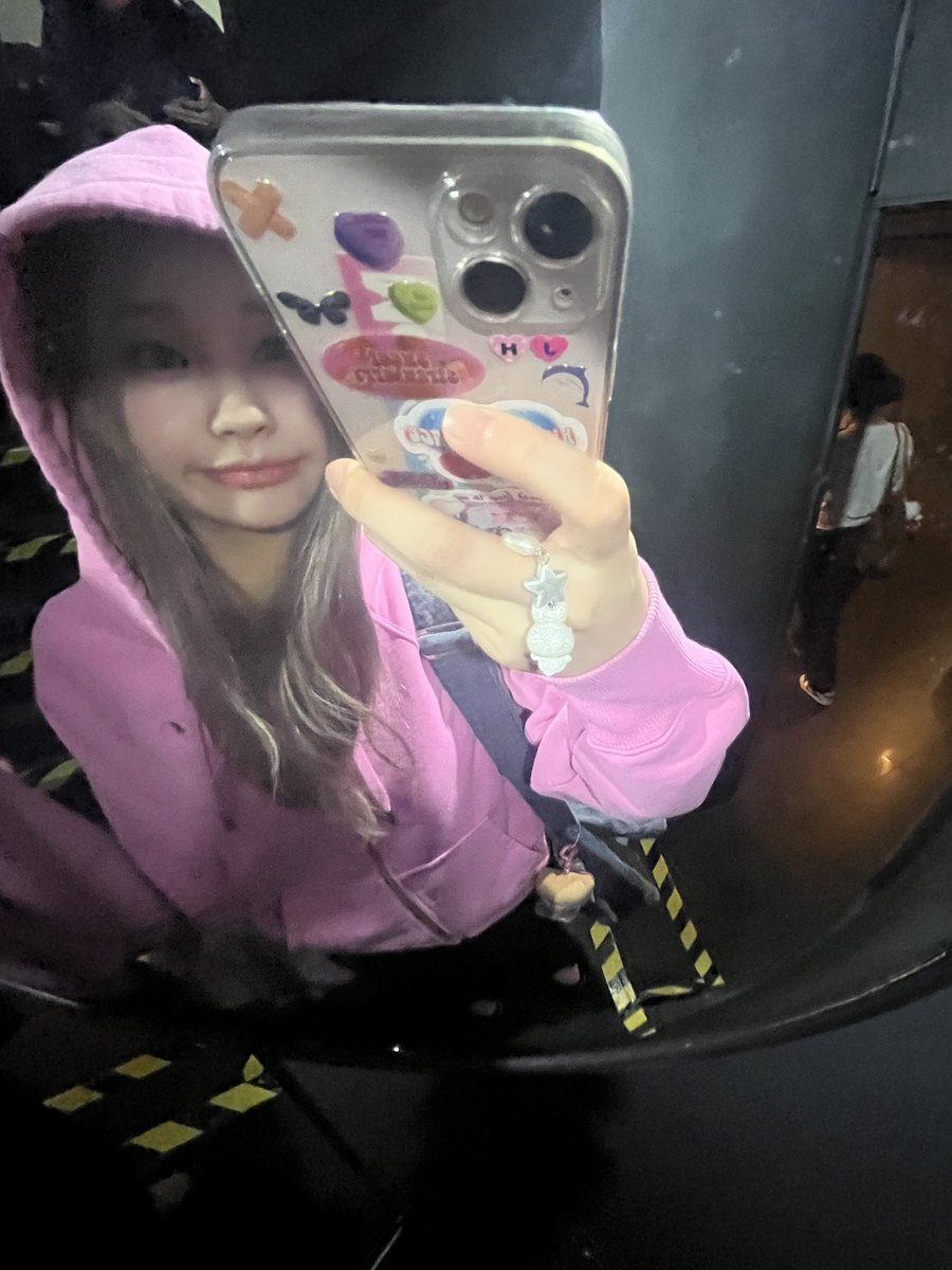Lclover0712's tweet photo. 귀여버..💭🩷 https://t.co/RY33ScEzBK
