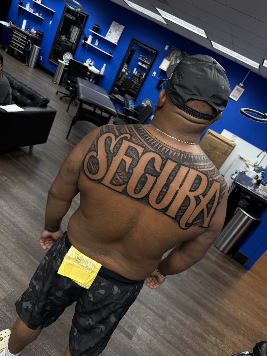 Lala Ellsworth tweet media