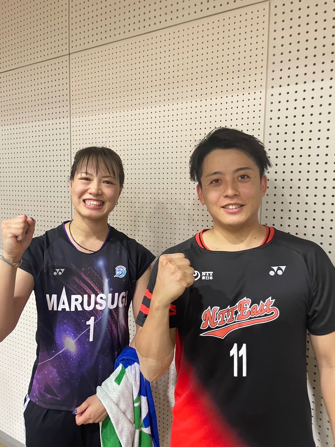 バドミントン　日本代表ユニフォーム　日本代表の古賀輝選手選手　サイン入り バドミントン 日本代表ユニフォーム 日本代表の古賀輝選手選手 サイン入り