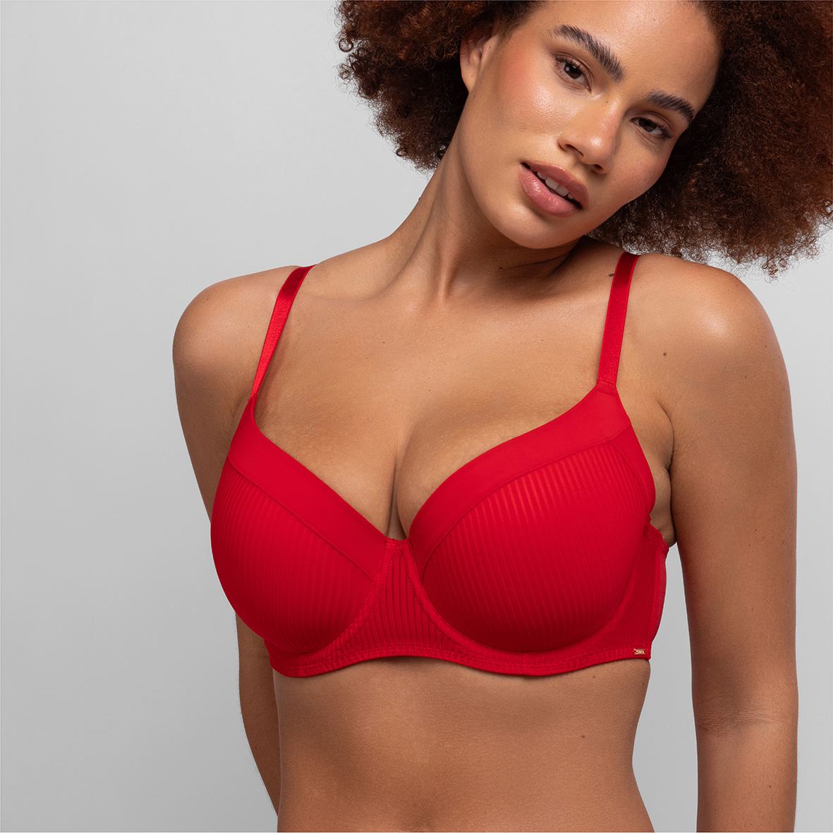 official_dorina's tweet image. CARMEN: Where supportive design meets curve-loving comfort 💞⁠
⁠
Tap the link in bio for more!⁠
⁠
#WithWire #LightPadded #PlusStyle #BestSeller #Curvy #PlusSizeLove #DORINA ⁠