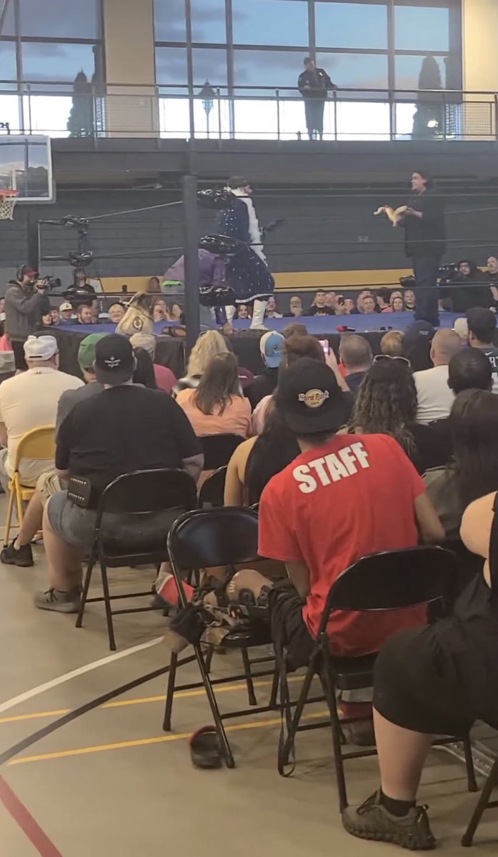 AngelicIllusion's tweet image. #RicardoRodriguez #KevinMurphy #ChrisVanVliet #ThreeLegaciesWrestling Credit to #ImpactingLives