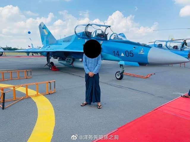kokomdy's tweet photo. 🇨🇳China chose to deliver FTC-2000 jets to SAC Junta, knowing that they will be used to bomb on 🇲🇲Myanmar people. But they restricted imports of daily goods and medicine into revolution control area, taking ppl hostage.

This clearly showed @MFA_China wants more 🇲🇲ppl get killed. https://t.co/gJywmjPo1j