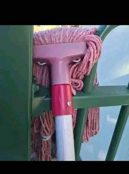 SuettaNelly's tweet photo. @KenyaPower_Care You guys are overworking. You switched off electricity in Wangige 6 am in the morning. Surely. It's not even in the list or anywhere near the listed area for planned maintenance. Why do you hate wangige this much? https://t.co/IQhjaV6Mup