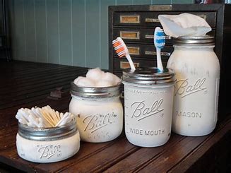 Create mason jar organizers by securing jars with hose clamps to a board or wall. Use them for small items like makeup brushes or utensils. Personalize by painting or decorating the jars

#MasonJar #Organizer #Storage #Home #Organization #MasonJar #Craft #Organize #DIY