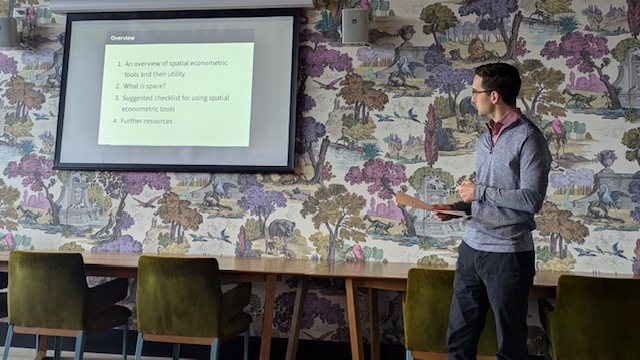 lab_quant92738's tweet image. Some snapshots from our QuantLunch on Spatial Analytics today. 

Are you a Melbourne-based academic, passionate about quant methods?

Join our lab (quantilab.github.io) and send a message to @IrmaMooi or @SeraphineMaerz 

@unimelbsoc @UniMelb @ArtsUnimelb #dataanalytics